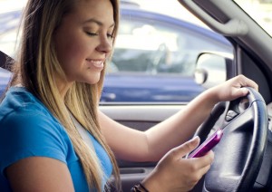 teen_texting_driving